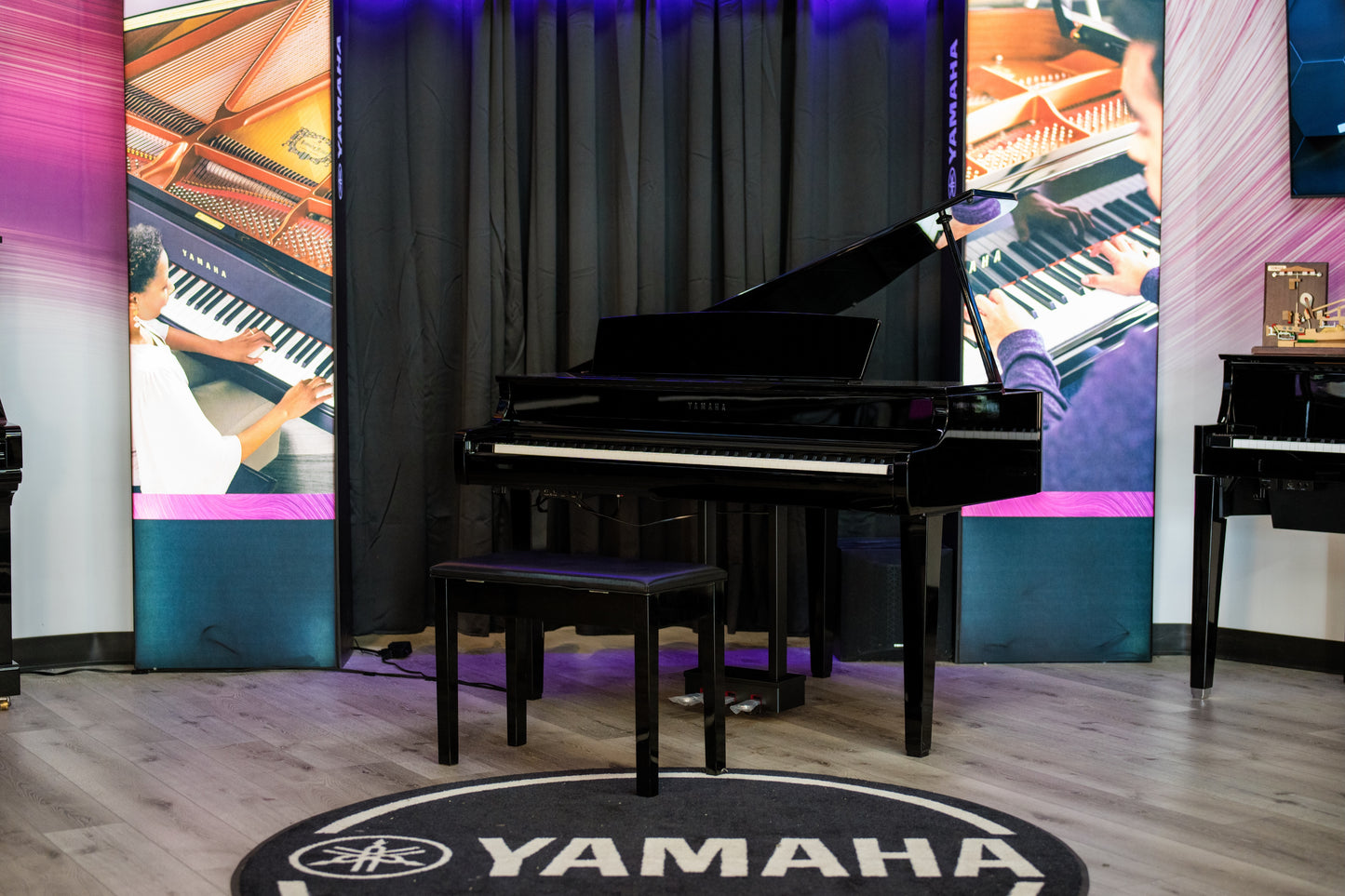 CLP865GP - Clavinova digital grand piano with bench