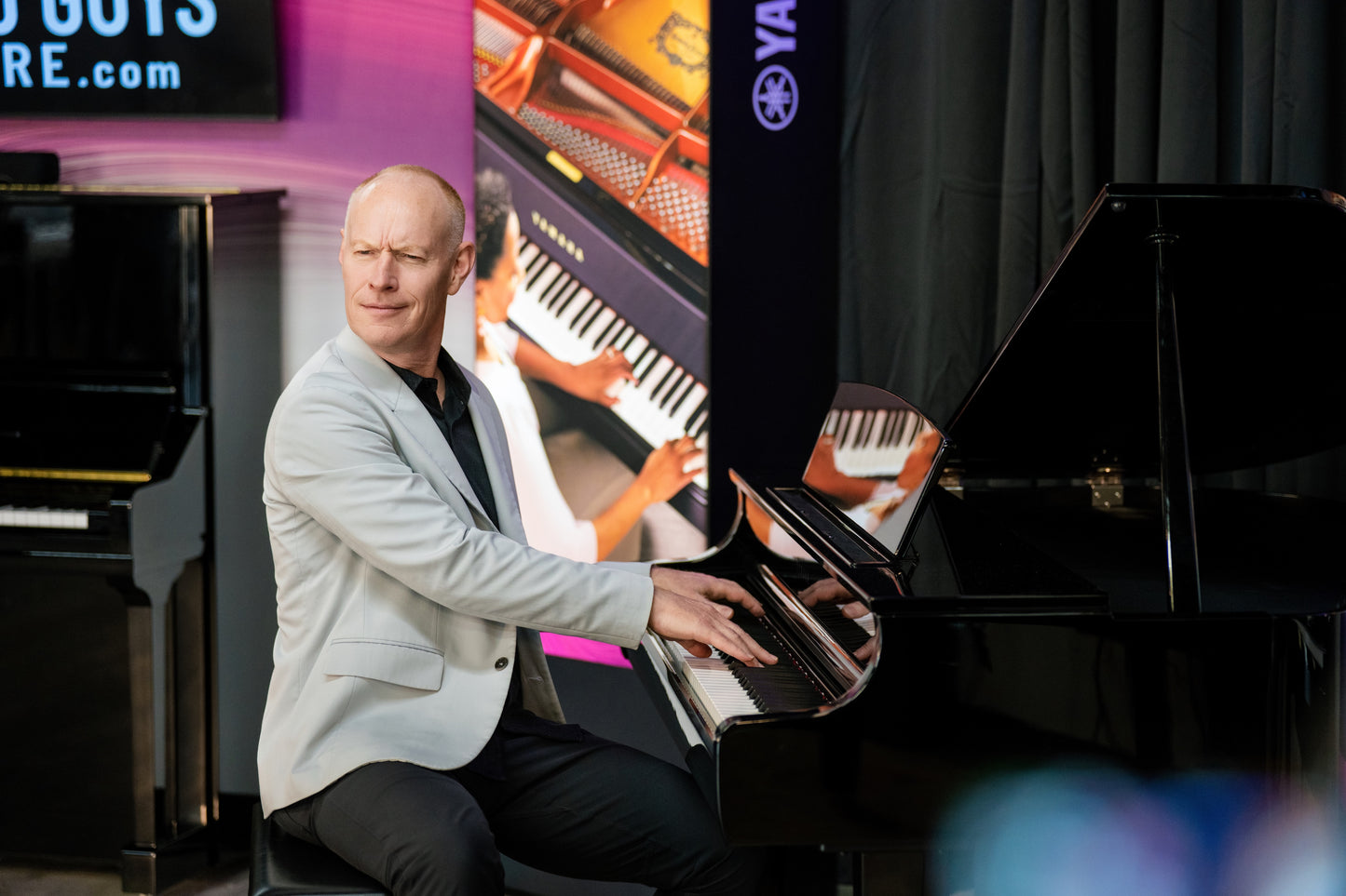 CLP865GP - Clavinova digital grand piano with bench