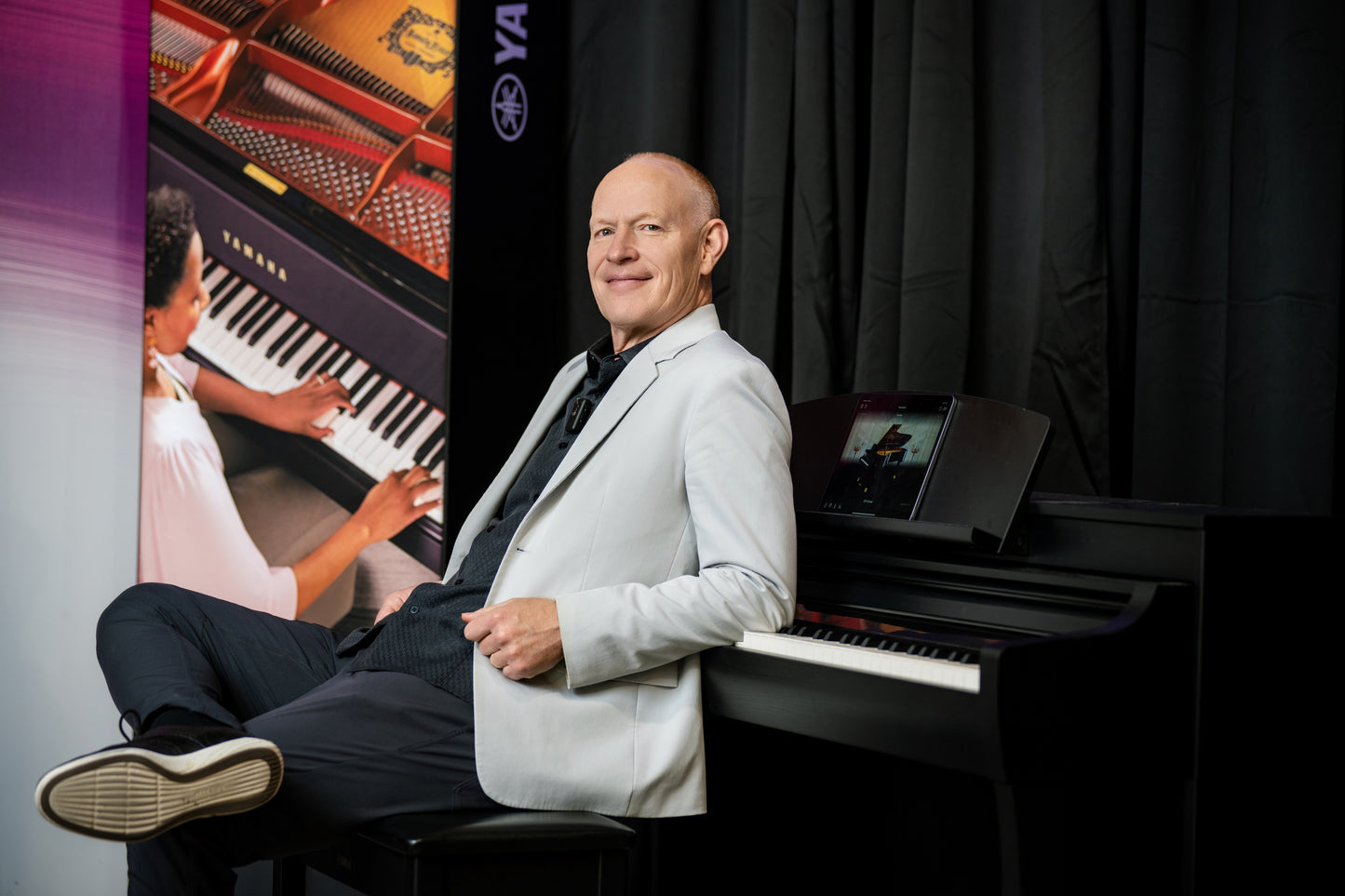CSP255 - Clavinova tablet-controlled smart piano with bench