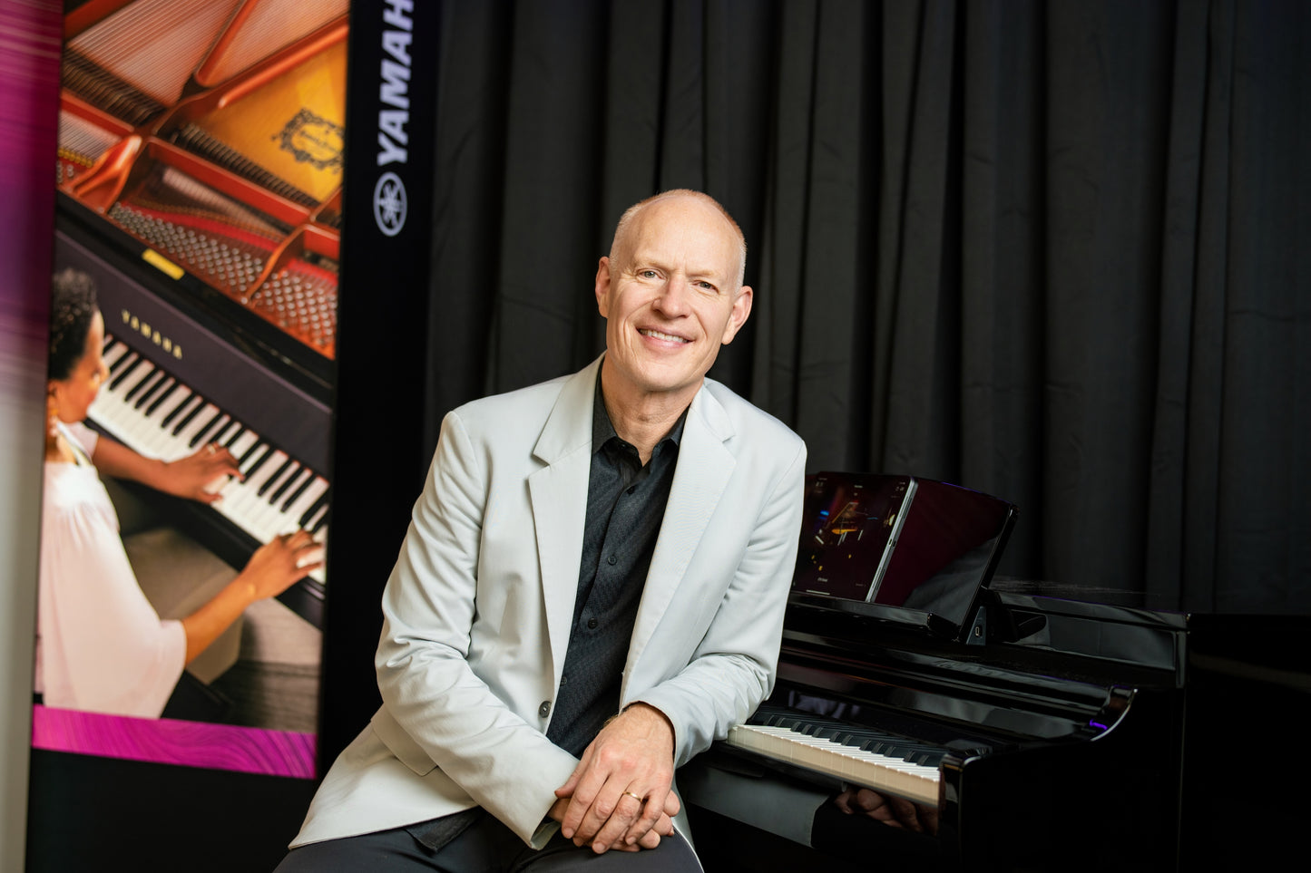CSP275 - Clavinova tablet-controlled smart piano with bench