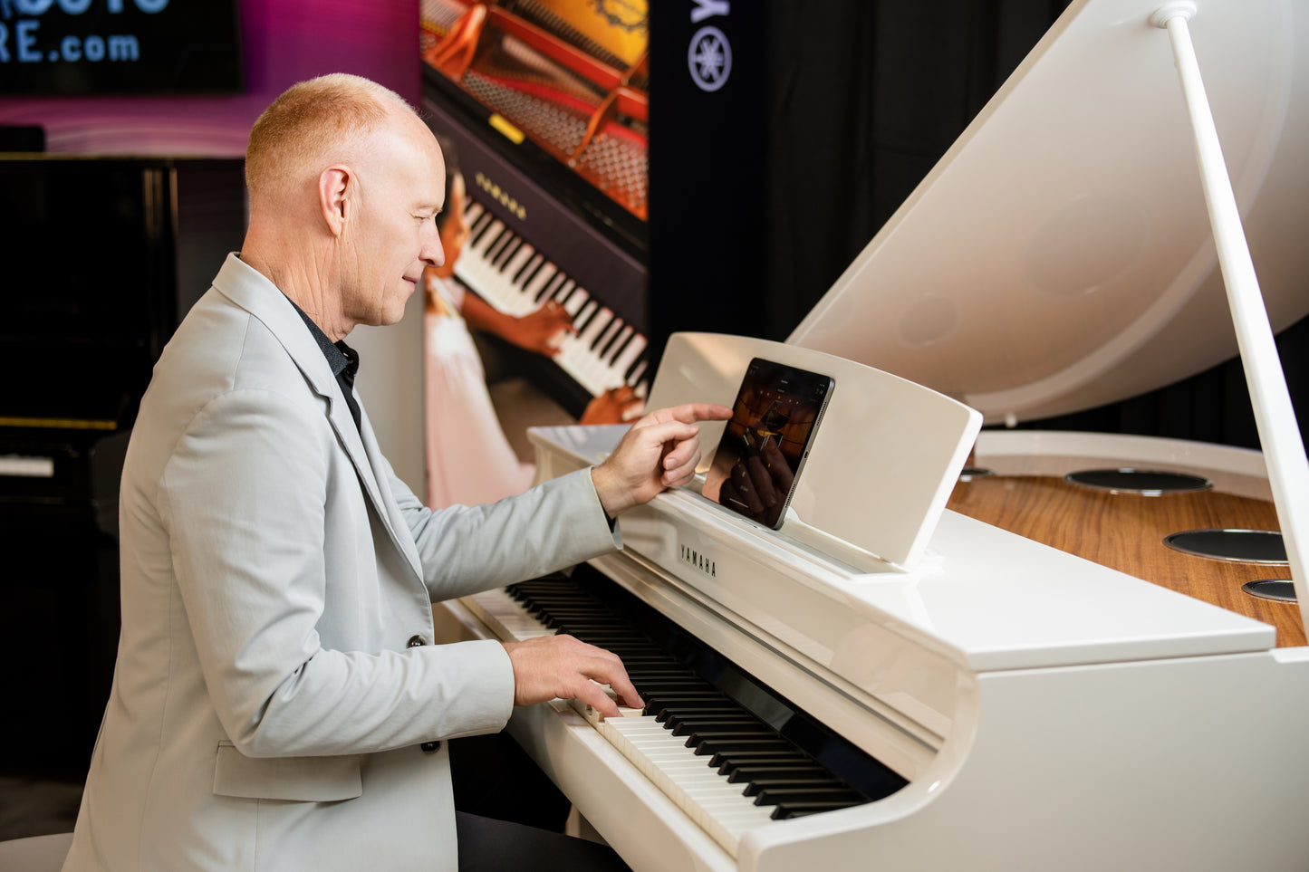 CSP295GP - Clavinova tablet-controlled smart digital grand piano with bench