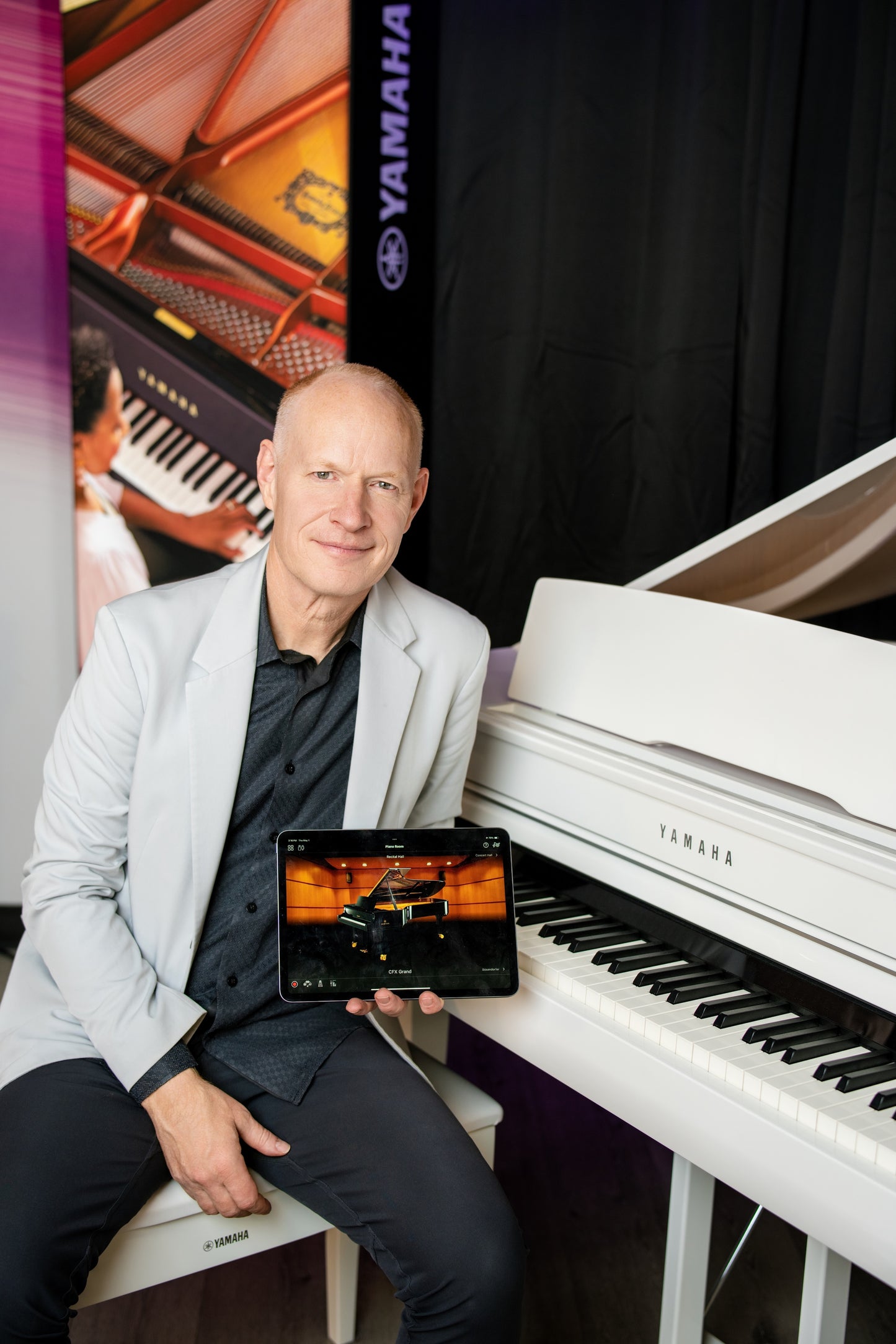 CSP295GP - Clavinova tablet-controlled smart digital grand piano with bench